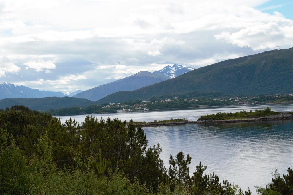 Volsdalen Camping Alesund Exterior photo
